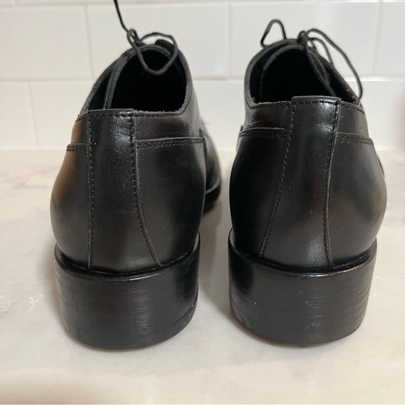 Prada women’s black oxfords, vintage original box. Great condition. Size 37 1/2. - Picture 5 of 8